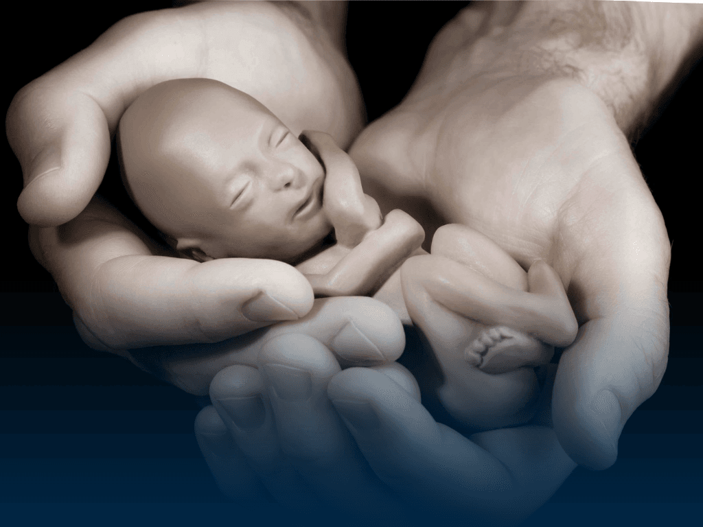 Strata dziecka w ciąży jak przejść żałobę i co mówi Kościół