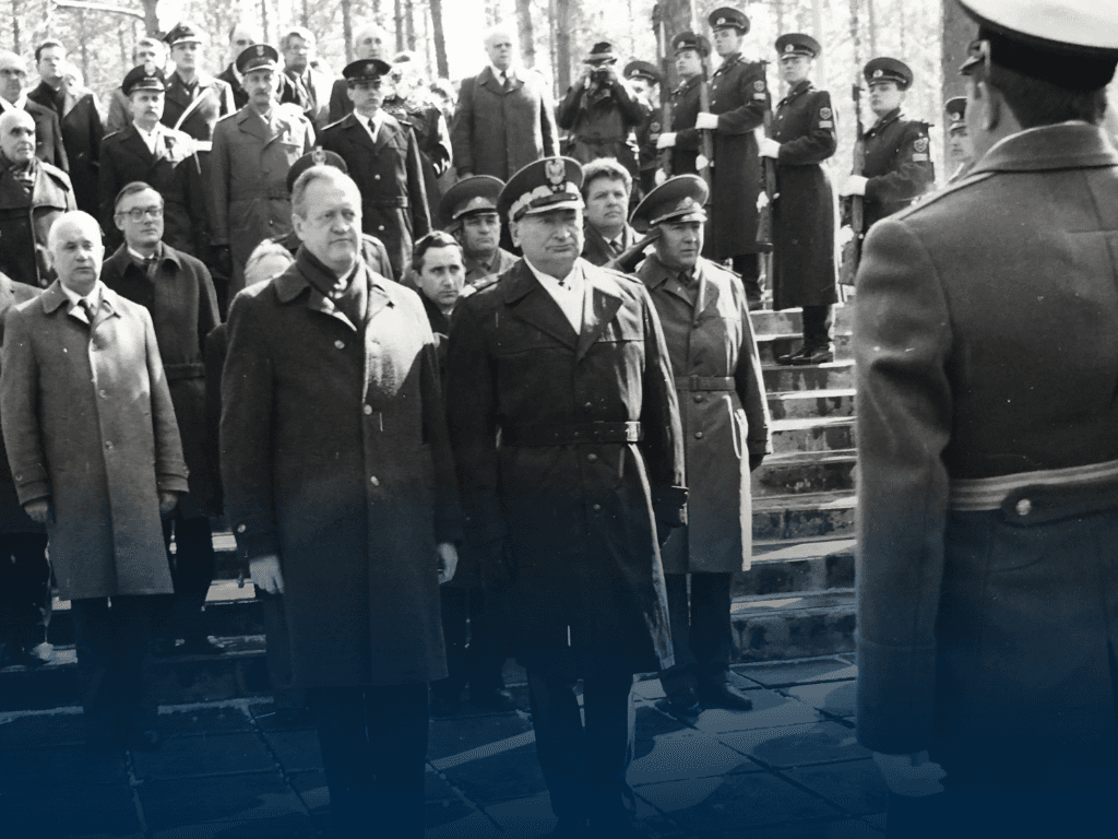 Cień zbrodni. Pierwsze próby śledztwa katyńskiego