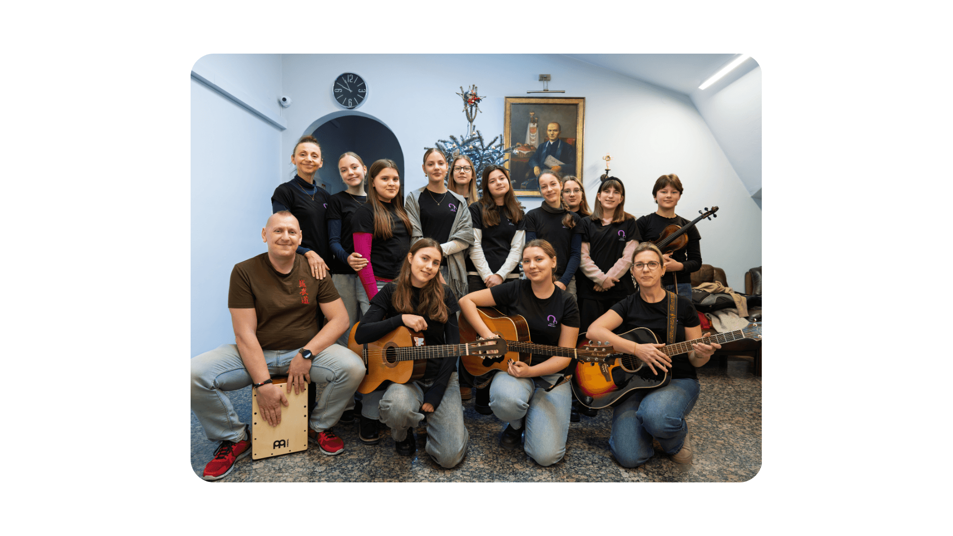 Kolędowanie ze scholą św. Karola Acutisa z Wołomina