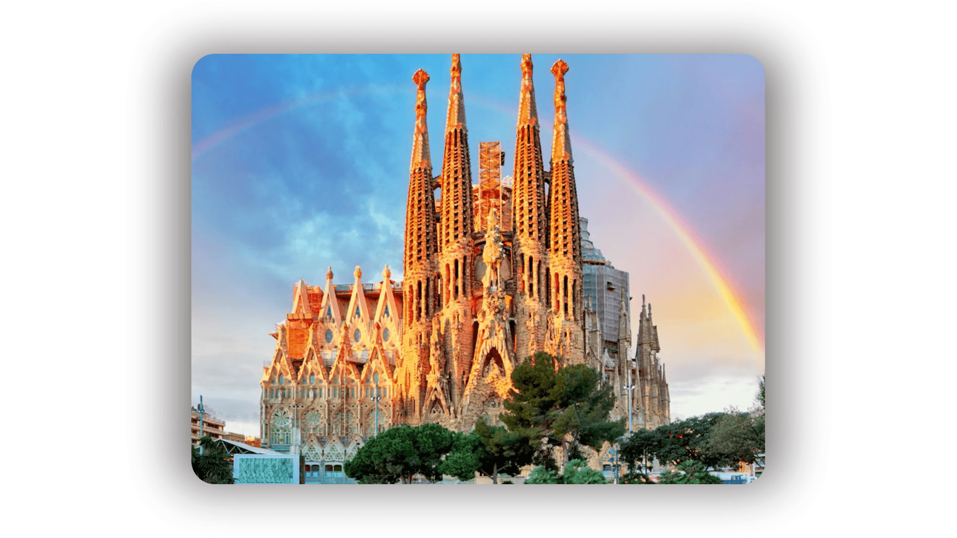 Sagrada Familia. Dzieje niezwykłej świątyni Barcelony. Koniec budowy w 2026 roku?