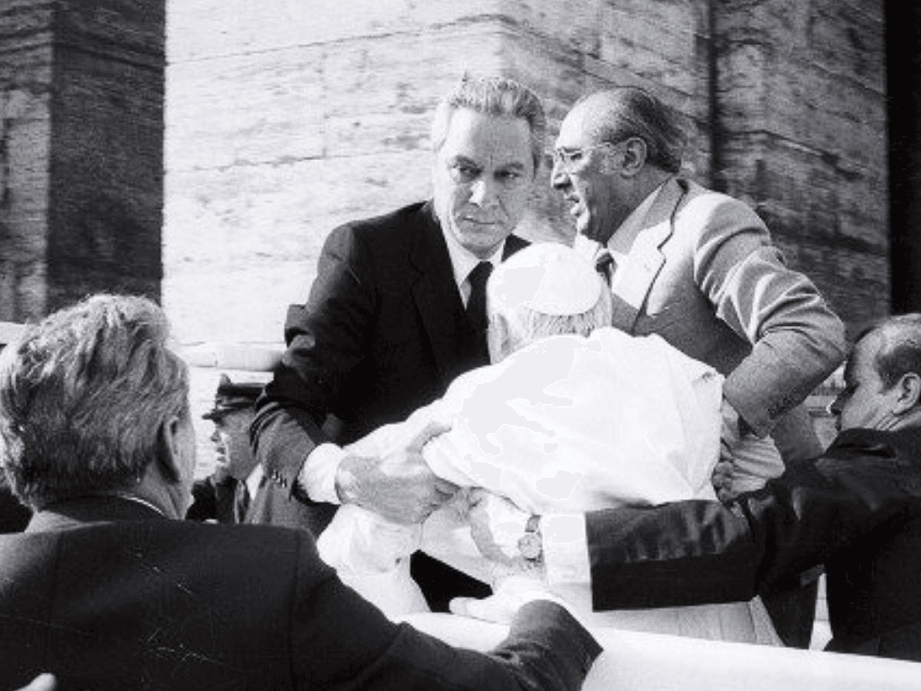 Zmarł Angelo Gugel. Kim jest kamerdyner papieża?