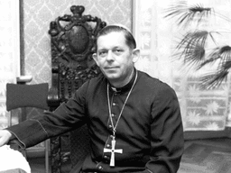 Józef Glemp – prymas Polski w czasach przełomu