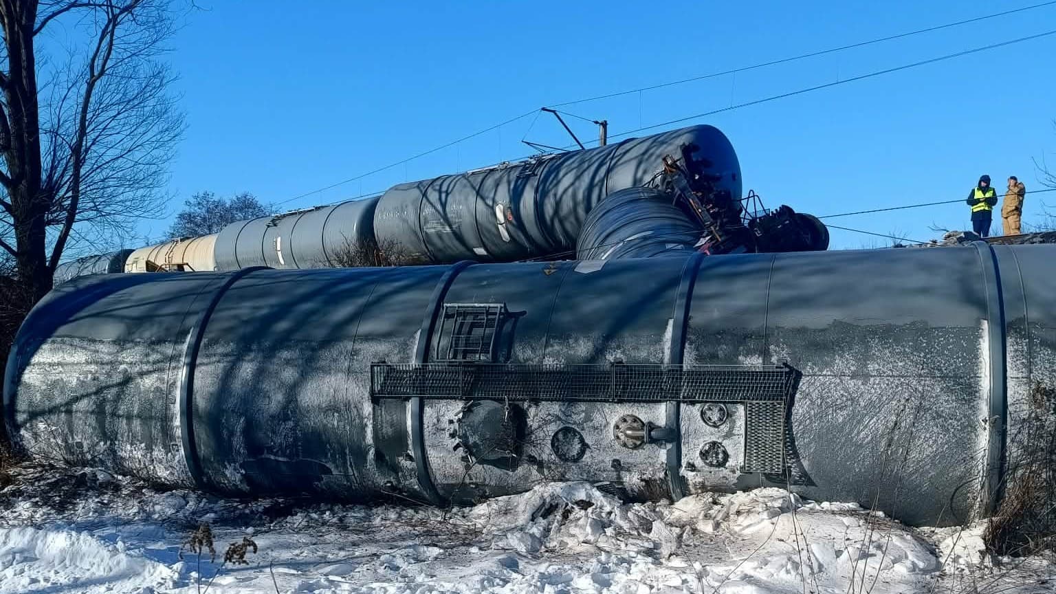 Wykolejony pociąg w Jaroszowej Woli. Jak do tego doszło?