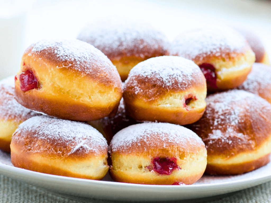 Pączki, racuchy i sekret idealnego ciasta!