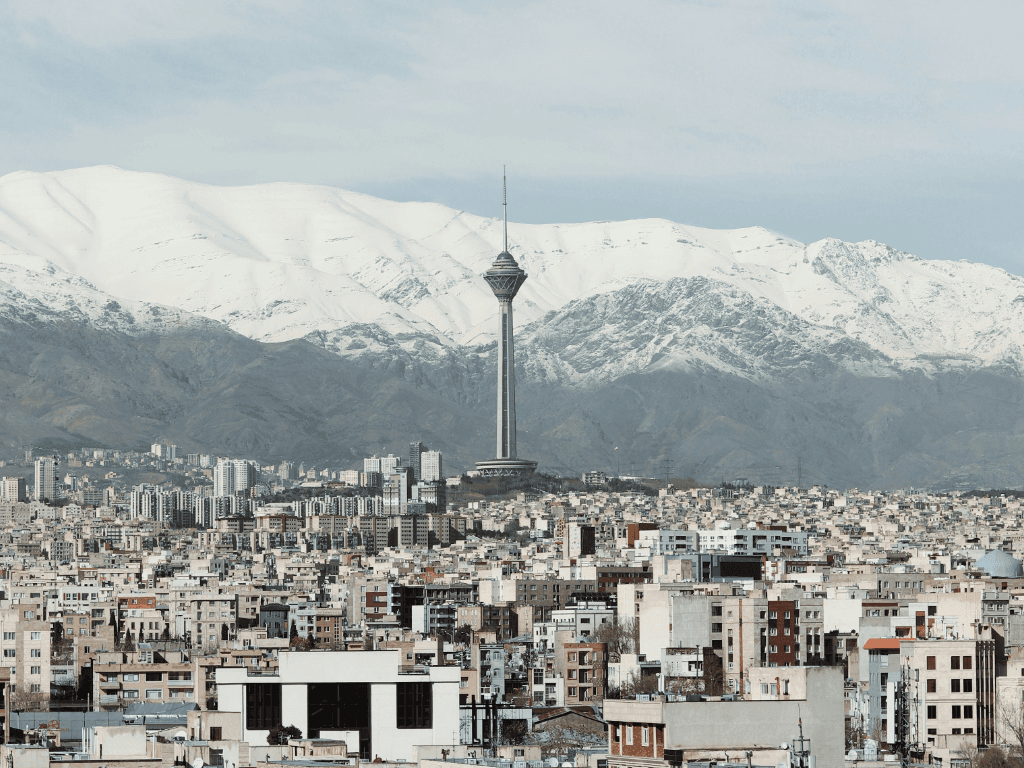 Biskup Berardi: tylko dyplomacja i modlitwa mogą zatrzymać spiralę przemocy na Bliskim Wschodzie