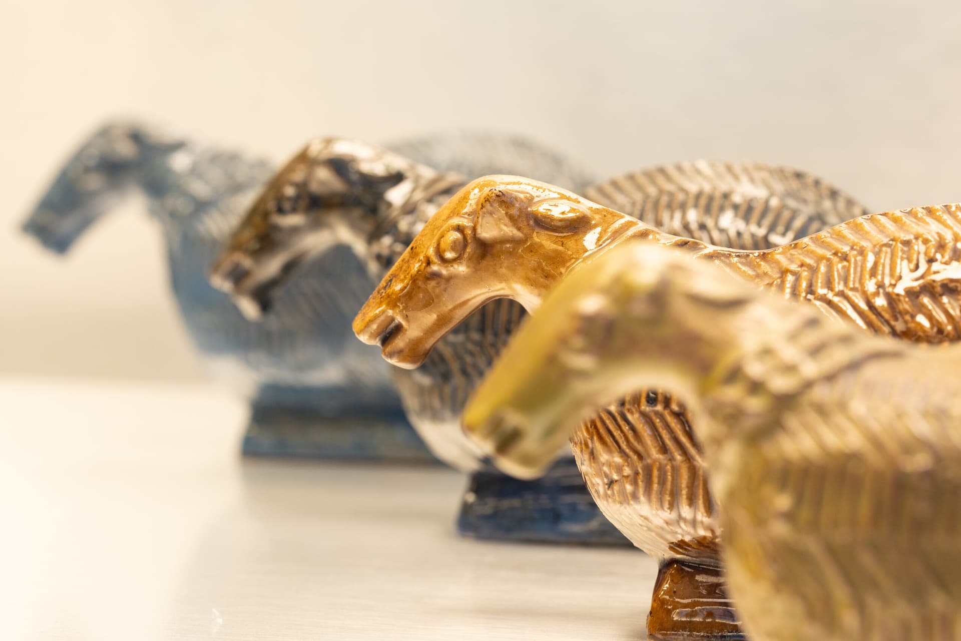 Kulturalny weekend w Warszawie – od wirtualnej podróży przez historię po opowieść zapisaną w glinie