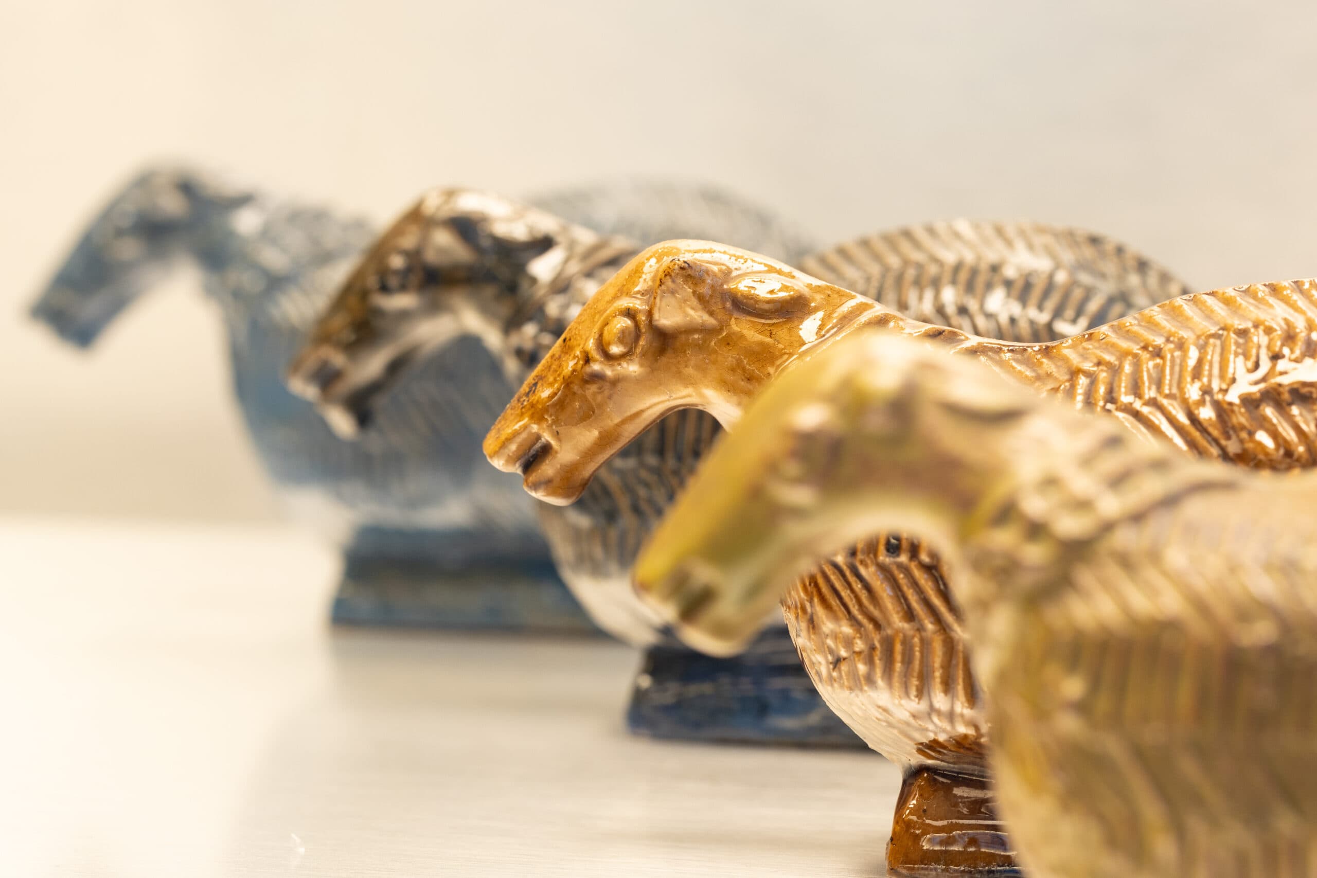 Kulturalny weekend w Warszawie – od wirtualnej podróży przez historię po opowieść zapisaną w glinie