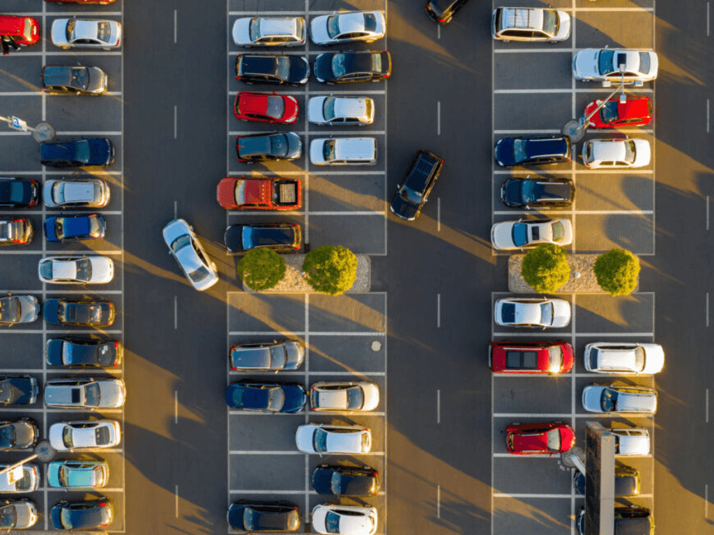 Brak miejsc parkingowych na Pradze Północ
