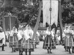 Boże Ciało – procesje, kwiatowe dywany i Jezus Eucharystyczny