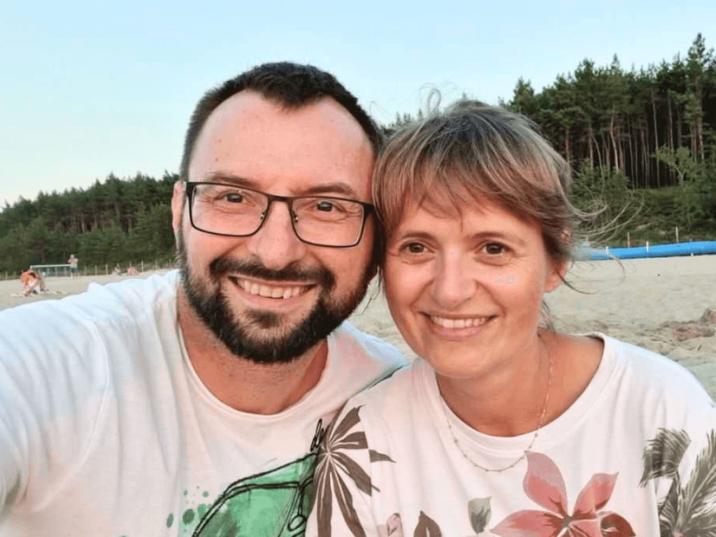 Rozwiedli się po trzech latach. Po 13 latach wrócili do siebie i odnowili przysięgę małżeńską