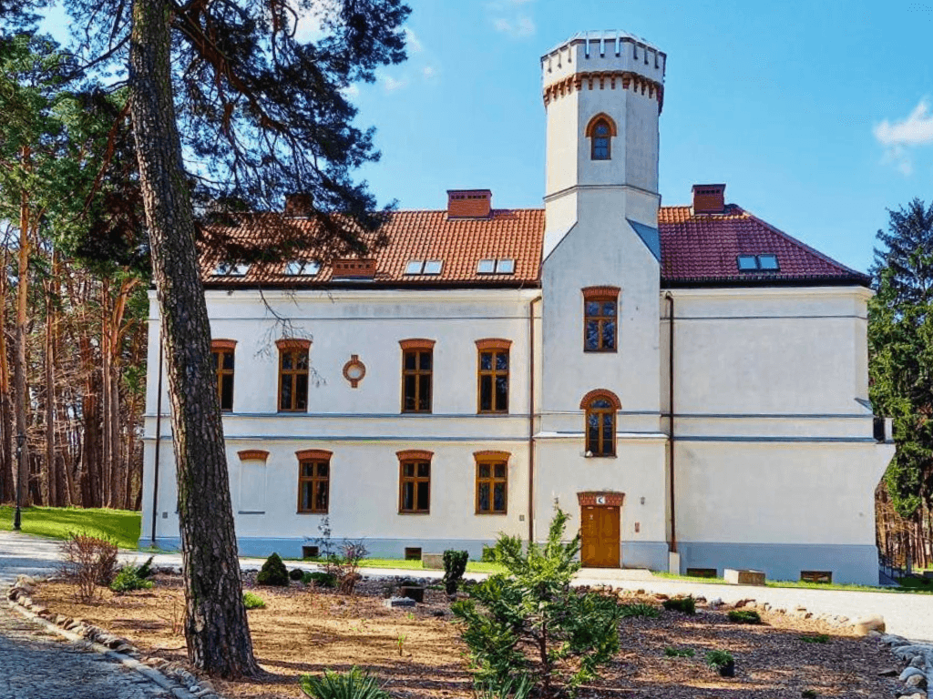 Dobry Zakątek w Konstancinie. Miejsce odpoczynku, ciszy i spotkania ze Słowem Bożym