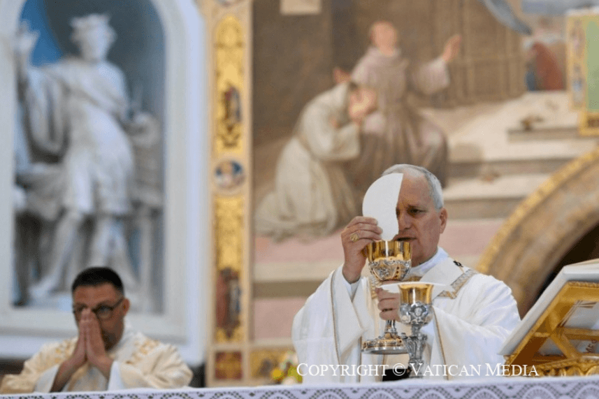 Leon XIV w Asyżu: Kościół odbudowuje się przez służbę, nie przez władzę
