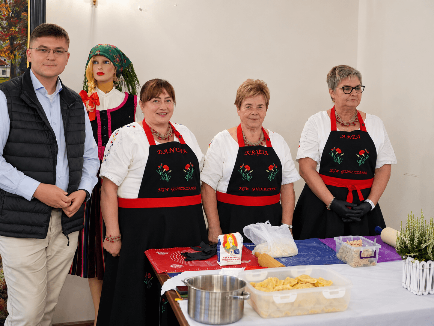 „Mazowsze na stole” w Miętnem. Nagradzane pierogi Goździczanek i smaki regionu