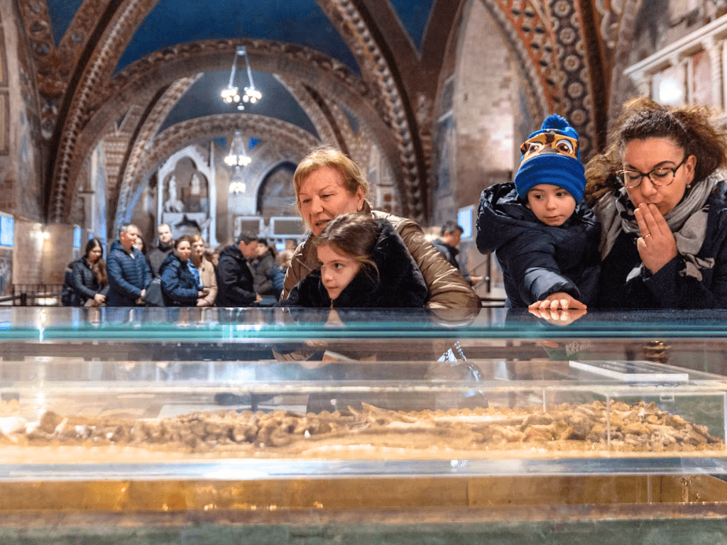 Relikwie św. Franciszka wystawione publicznie po raz pierwszy.