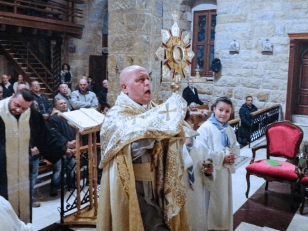 Liban: w bombardowaniu zginął o. Pierre El Raii, proboszcz z Qlayaa