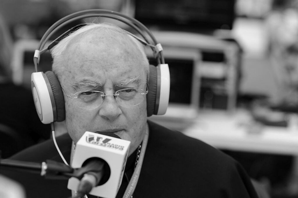 Abp Henryk Hoser troszczył się o Radio Warszawa [WYPOWIEDZI I FOTOGALERIA]