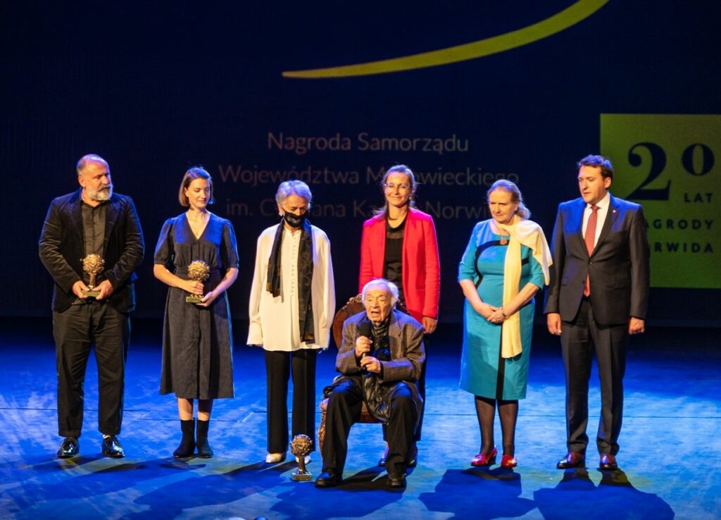 Przyznano Nagrody im. Norwida. Józef Hen nagrodzony za całokształt twórczości Przyznano Nagrody im. Norwida. Józef Hen nagrodzony za całokształt twórczości