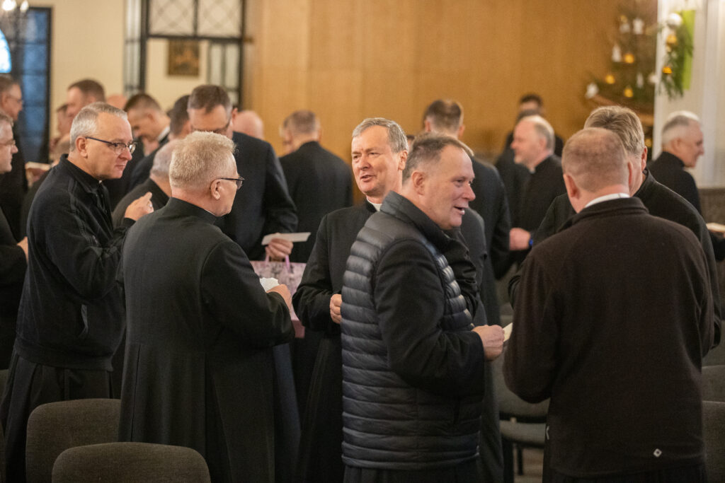 Spotkanie opłatkowe kapłanów diecezji warszawsko-praskiej Spotkanie opłatkowe kapłanów diecezji warszawsko-praskiej