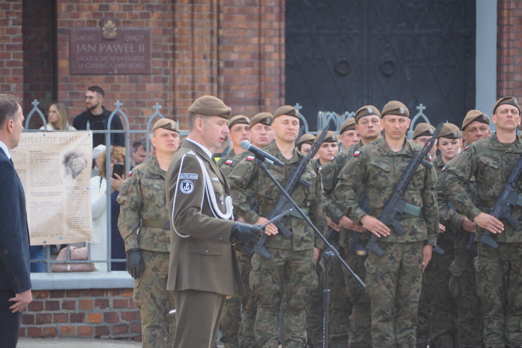 Zaprzysiężenie żołnierzy 18 Stołecznej Brygady Obrony Terytorialnej