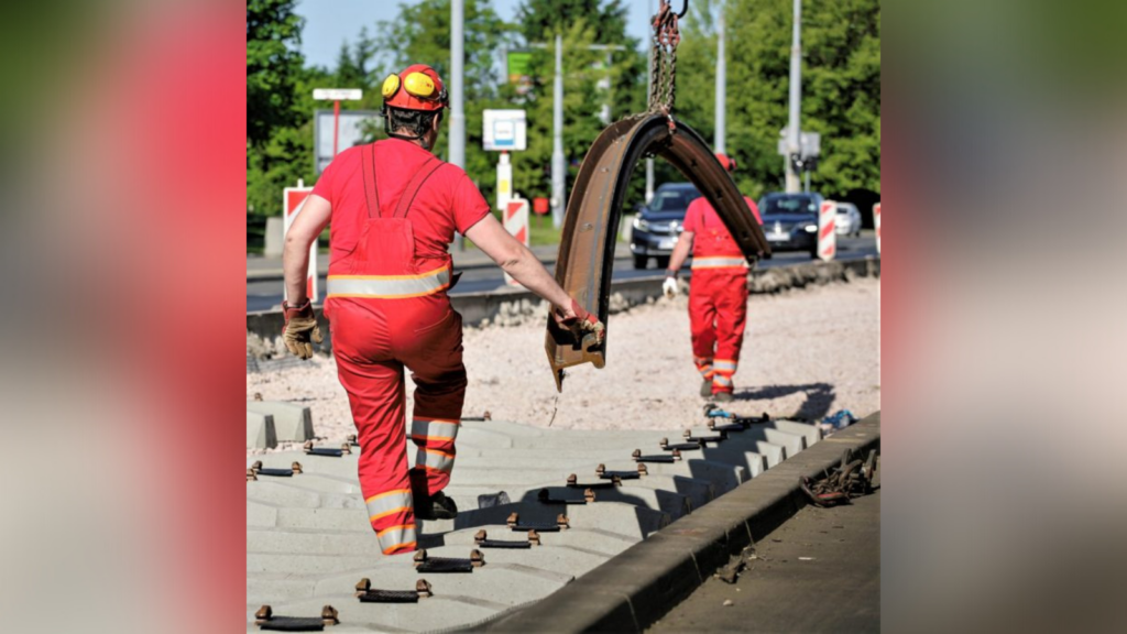 Remont torów na Bielanach Remont torów na Bielanach