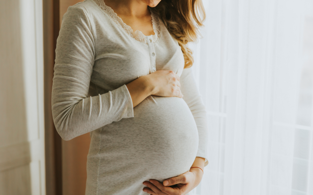 Jak Kościół pomaga kobietom w trudnej ciąży?