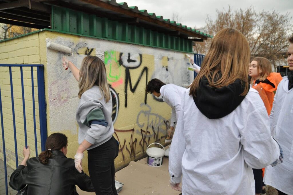 Zamalują graffiti na Woli