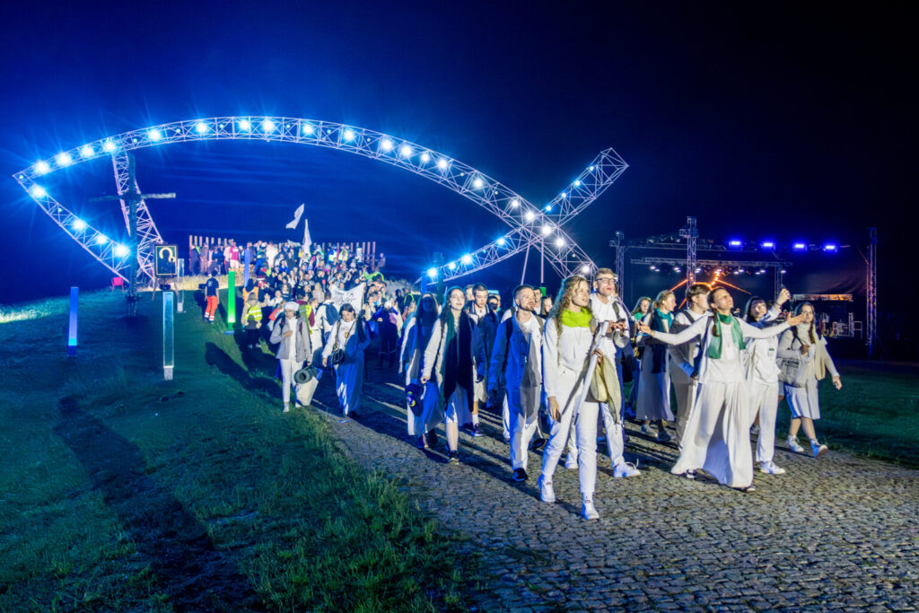 Lednica 2000 już wkrótce! Lednica 2000 już wkrótce!