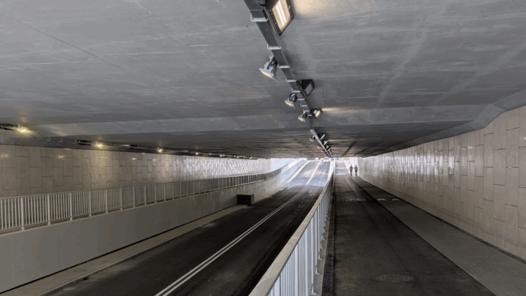Drugi tunel w Sulejówku otwarty! Drugi tunel w Sulejówku otwarty!